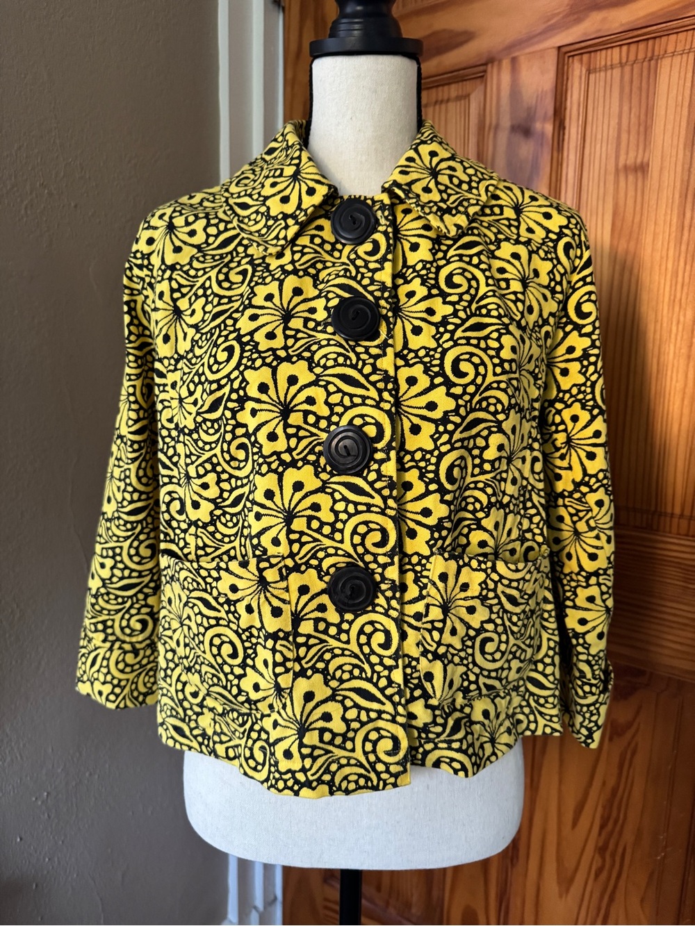 Yellow & Black Floral Pattern Cropped Jacket